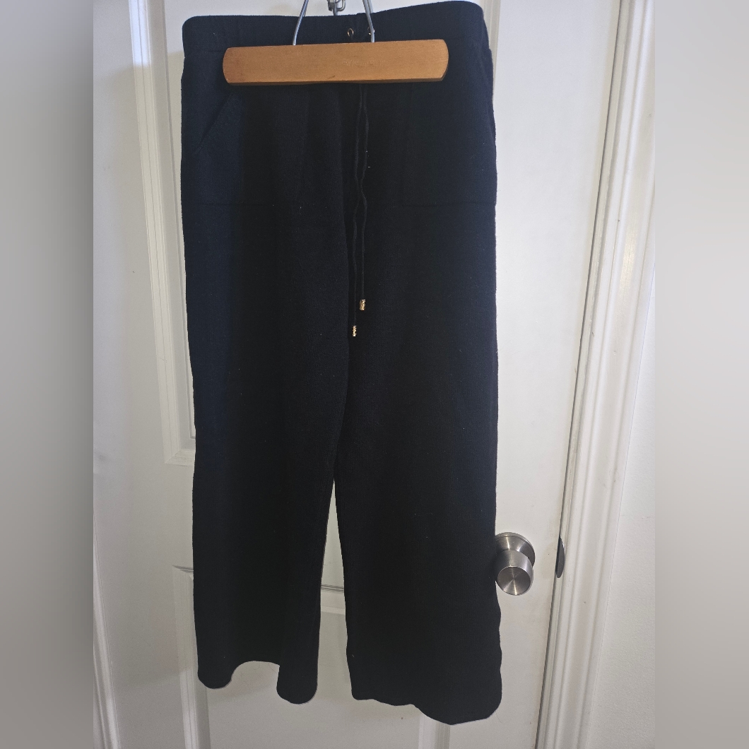 Black Wide-Leg Pants St John Knit Relax Fit Pants